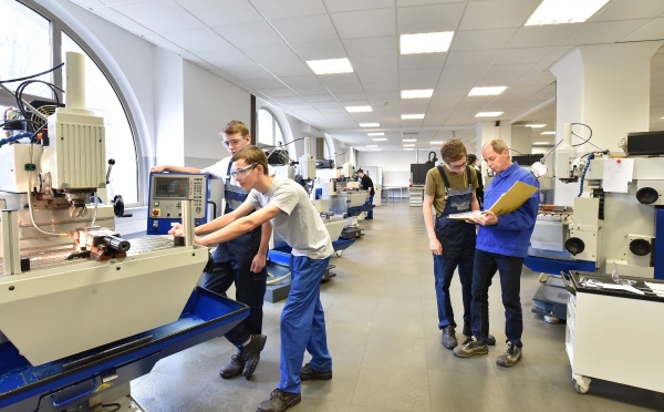 Persévérance scolaire : les employeurs, des personnes importantes pour les jeunes